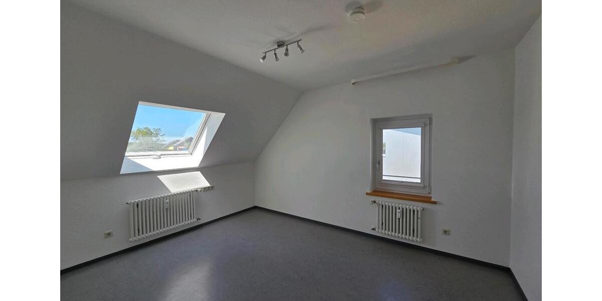 Dachgeschoßwohnung Trochtelfingen - 3 Zimmer, 105 m&sup2;, 700&euro; | Angebot:26676235