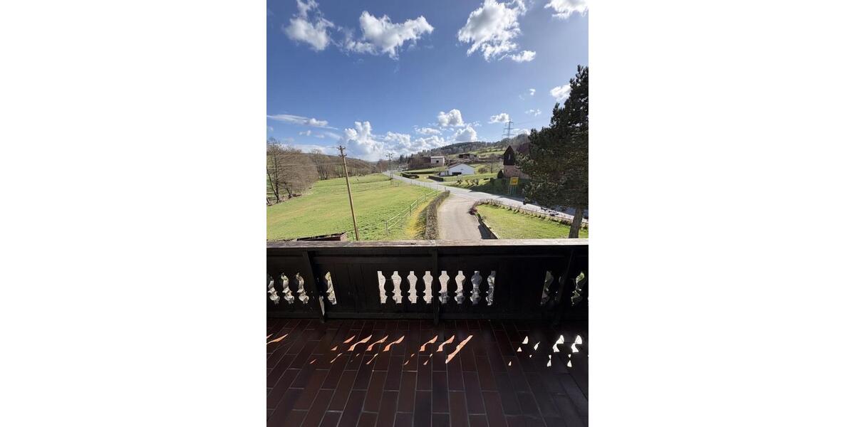 Dachgeschoßwohnung Mossautal - 5 Zimmer, 115 m&sup2;, 1.000&euro; | Angebot:25947874