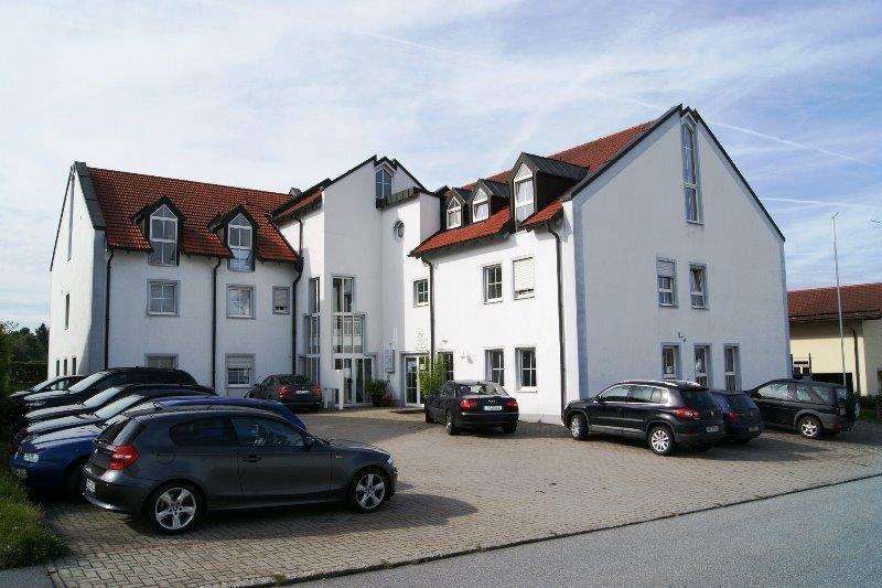 Dachgeschoßwohnung Neukirchen vorm Wald - 3 Zimmer, 94 m&sup2;, 780&euro; | Angebot:24884556