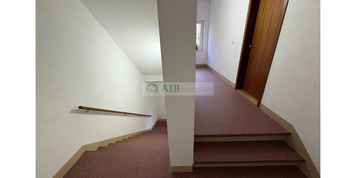 Dachgeschoßwohnung Olbernhau - 4 Zimmer, 112 m&sup2;, 670&euro; | Angebot:26086392