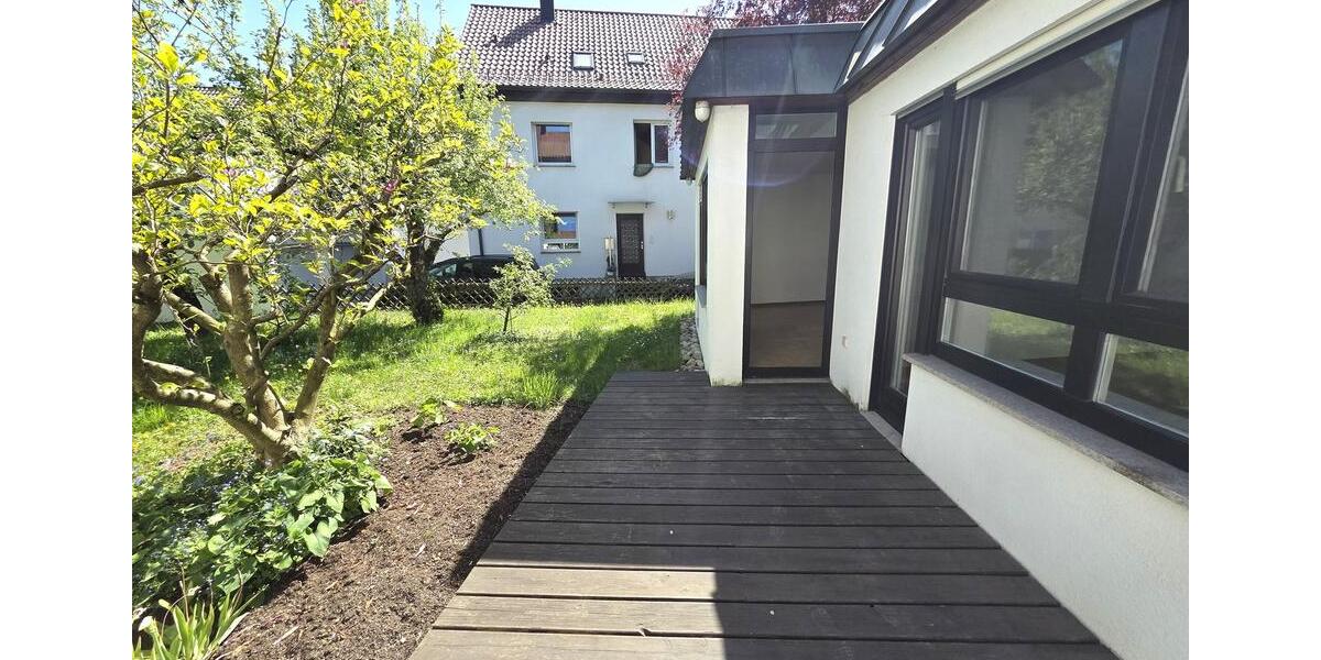 Erdgeschoßwohnung Filderstadt - 2 Zimmer, 96 m&sup2;, 988&euro; | Angebot:26705713
