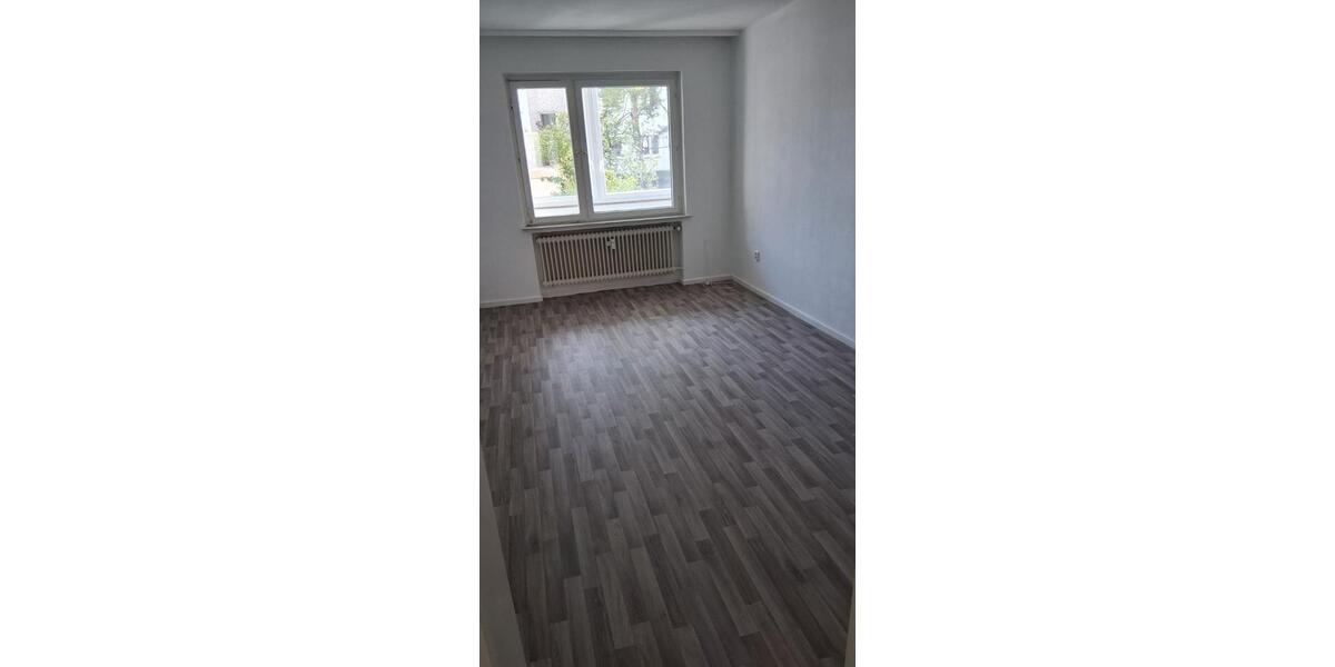 Hochparterre Hannover Vahrenwald-List - 3 Zimmer, 74 m&sup2;, 650&euro; | Angebot:26485115