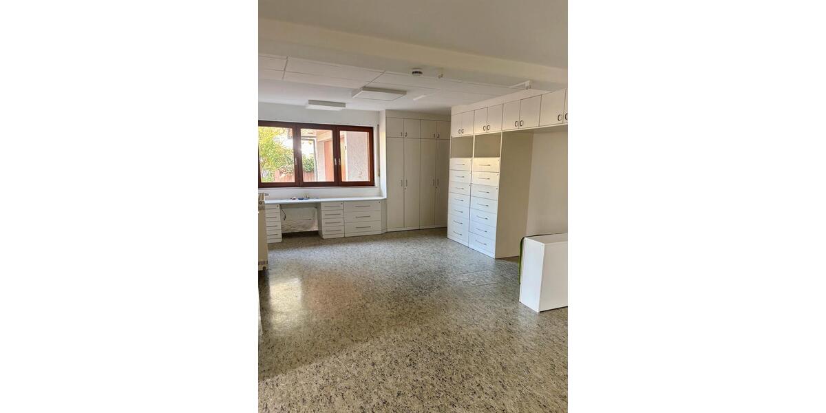 Erdgeschoßwohnung Wöllstein - 6 Zimmer, 133 m&sup2;, 1.800&euro; | Angebot:26169855