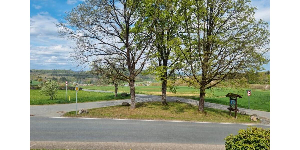 Etagenwohnung Merenberg - 5 Zimmer, 170 m&sup2;, 1.350&euro; | Angebot:26155183