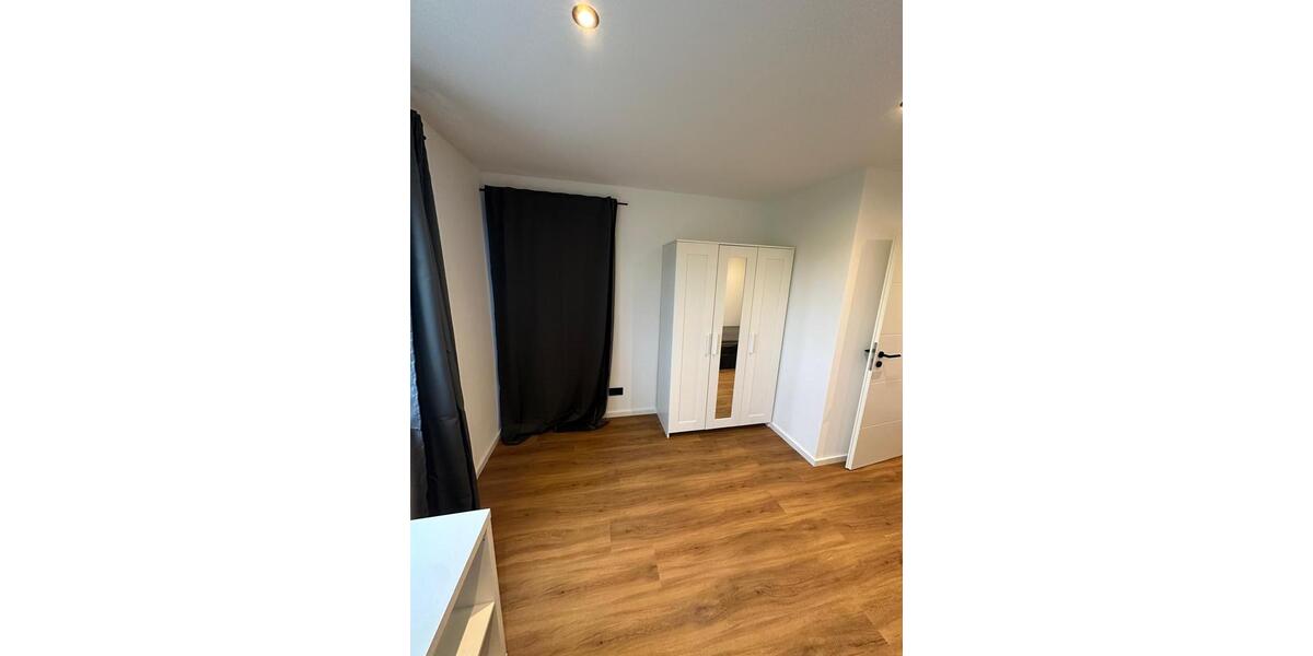 Etagenwohnung München Thalkirchen-Obersendling-Forstenried-Fürstenried-S - 4 Zimmer, 12 m&sup2;, 695&euro; | Angebot:26476791
