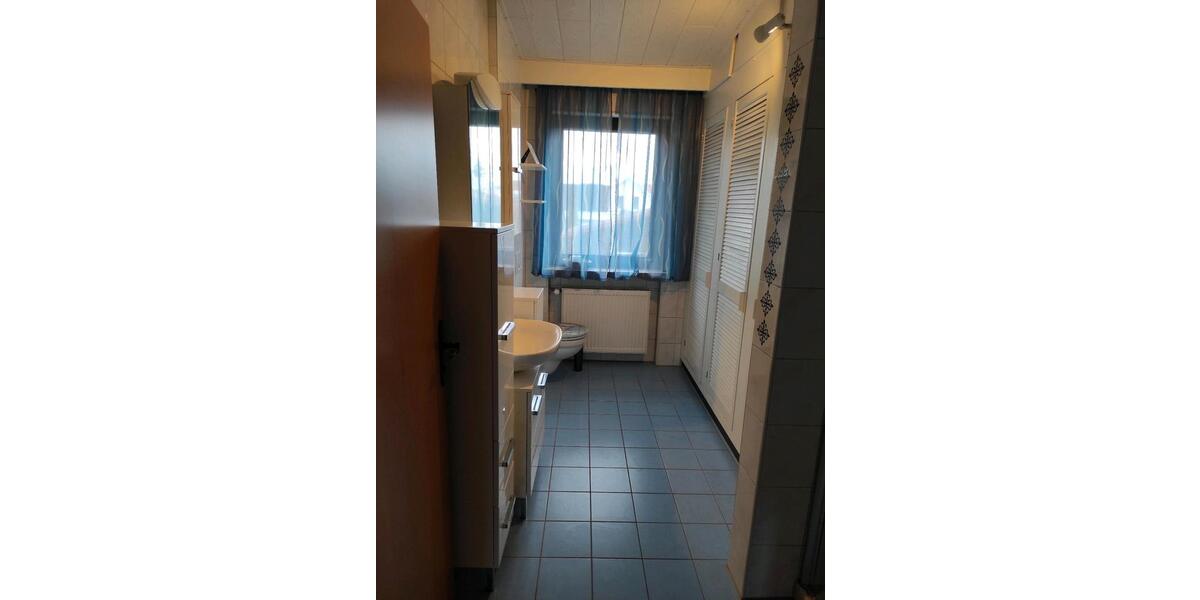 Reihenhaus Horgau - 6 Zimmer, 188 m&sup2;, 1.900&euro; | Angebot:24435997