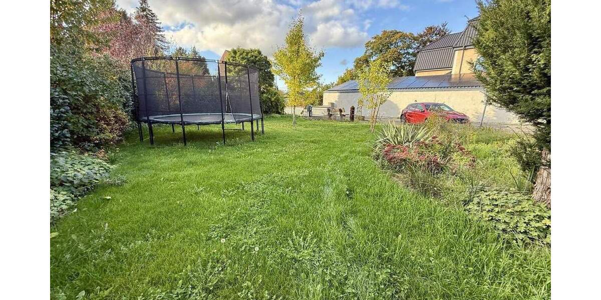 Bungalow Iphofen - 6 Zimmer, 160 m&sup2;, 2.380&euro; | Angebot:25682631