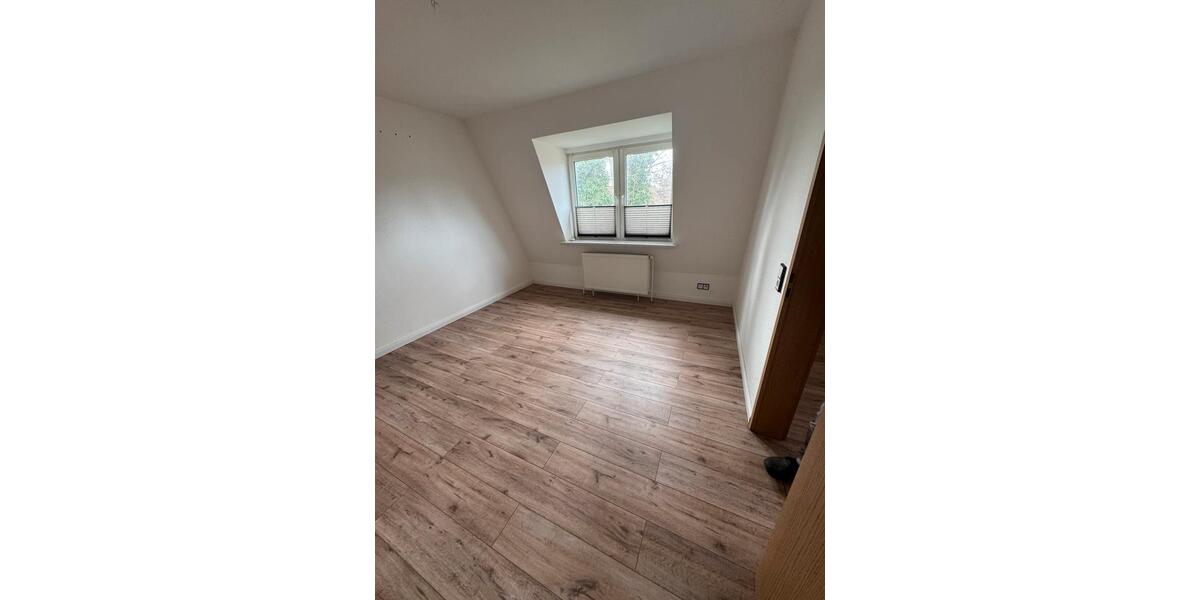 Dachgeschoßwohnung Lüneburg - 2 Zimmer, 68 m&sup2;, 680&euro; | Angebot:26263288