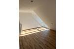 Dachgeschoßwohnung Bad Bocklet - 3 Zimmer, 130 m&sup2;, 1.170&euro; | Angebot:26459668