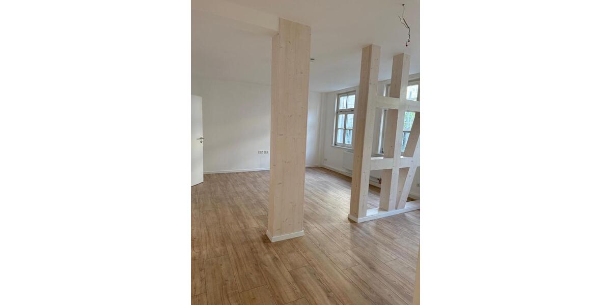 Etagenwohnung Erfurt - 4 Zimmer, 90 m&sup2;, 1.600&euro; | Angebot:26662232