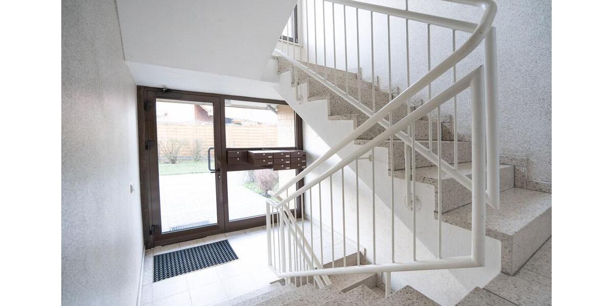 Dachgeschoßwohnung Stendal - 3 Zimmer, 92 m&sup2;, 542&euro; | Angebot:24768088