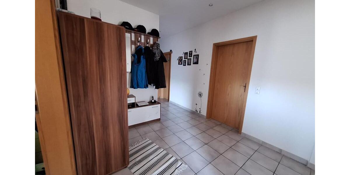 Dachgeschoßwohnung Windeck - 4 Zimmer, 117 m&sup2;, 1.050&euro; | Angebot:25805573