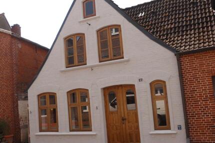 Haus Tönning - 3 Zimmer, 120 m&sup2;, 1.050&euro; | Angebot:27636006