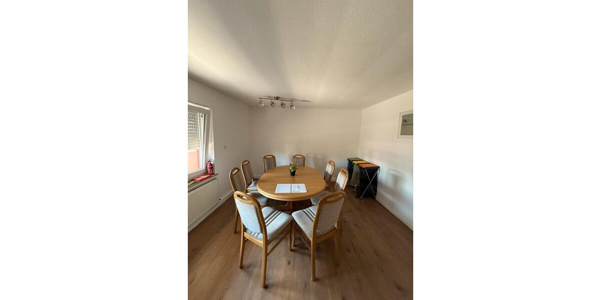 Wohnen auf Zeit Neumarkt in der Oberpfalz Altenhof - 4 Zimmer, 120 m&sup2;, 29&euro; | Angebot:17412256