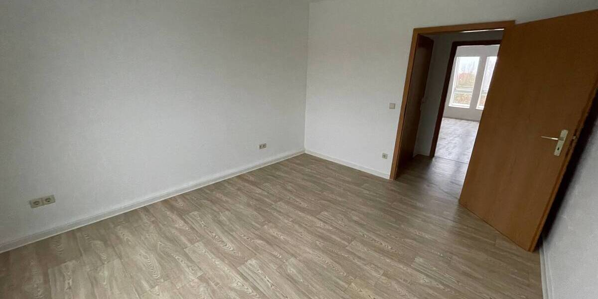 Etagenwohnung Merseburg - 3 Zimmer, 61 m&sup2;, 340&euro; | Angebot:25663962