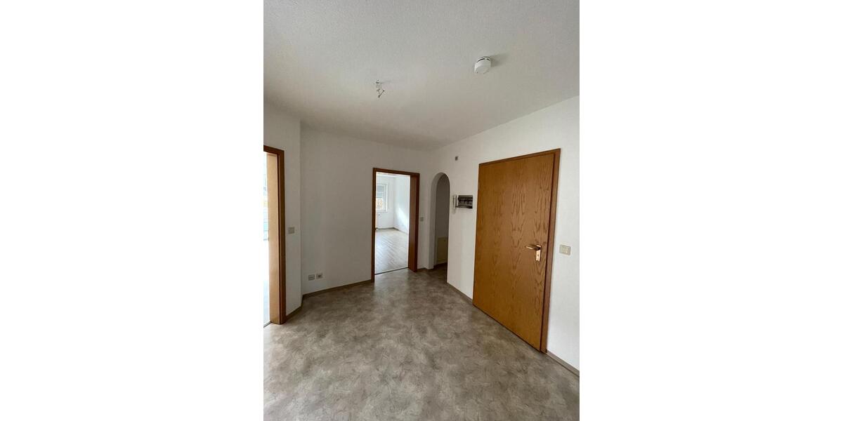 Etagenwohnung Wunsiedel - 3 Zimmer, 80 m&sup2;, 600&euro; | Angebot:24802597