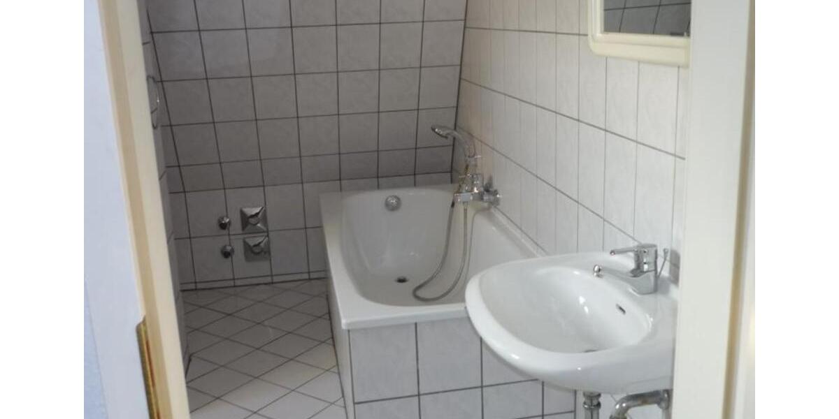 Dachgeschoßwohnung Bautzen - 1 Zimmer, 70 m&sup2;, 339&euro; | Angebot:25613083