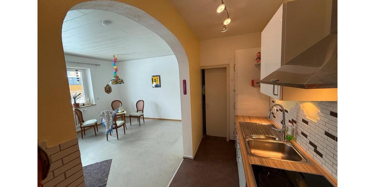 Einfamilienhaus Donnersdorf - 9 Zimmer, 186 m&sup2;, 1.390&euro; | Angebot:25948214