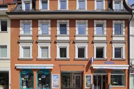 Wohnung Traunstein Gemarkung Traunstein - 2 Zimmer, 84 m&sup2;, 920&euro; | Angebot:25510297