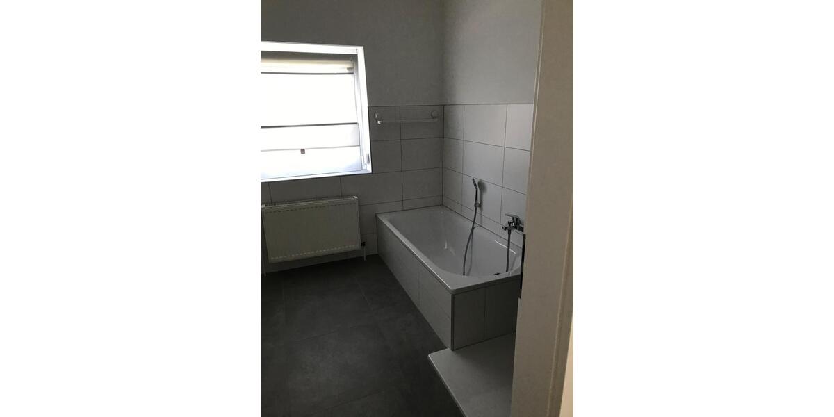 Erdgeschoßwohnung Morschen - 3 Zimmer, 97 m&sup2;, 825&euro; | Angebot:26330154
