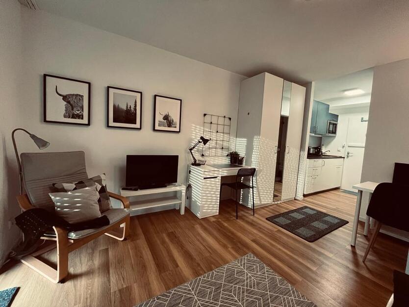 wunderschönes vollausgestattetes Apartment in bester Lage zimmer