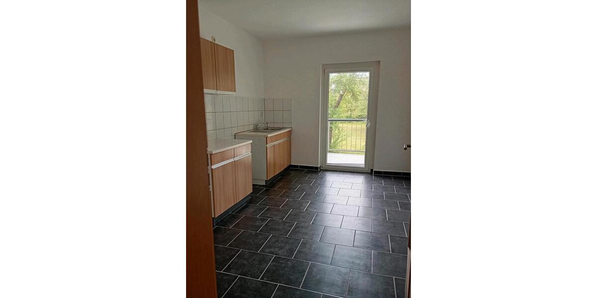 Etagenwohnung Weißenfels - 2 Zimmer, 49 m&sup2;, 400&euro; | Angebot:26545360