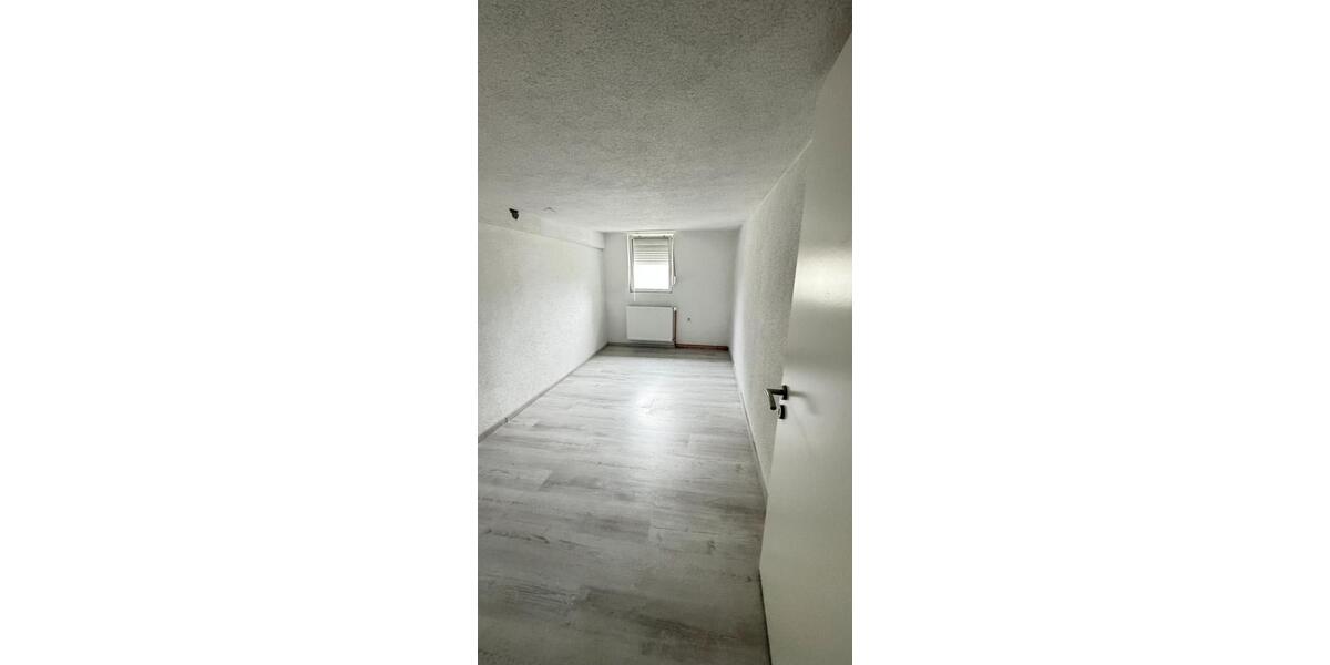 Einfamilienhaus Bad Hersfeld - 5 Zimmer, 120 m&sup2;, 1.200&euro; | Angebot:25872768