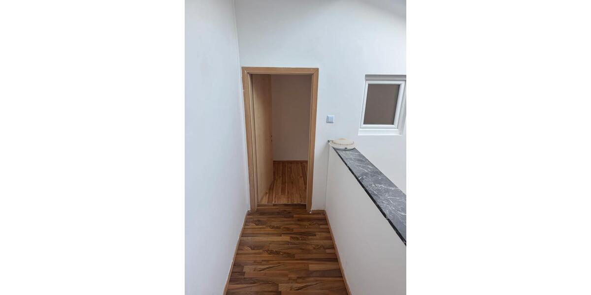 Etagenwohnung Mönchengladbach West - 6 Zimmer, 194 m&sup2;, 1.830&euro; | Angebot:26605396