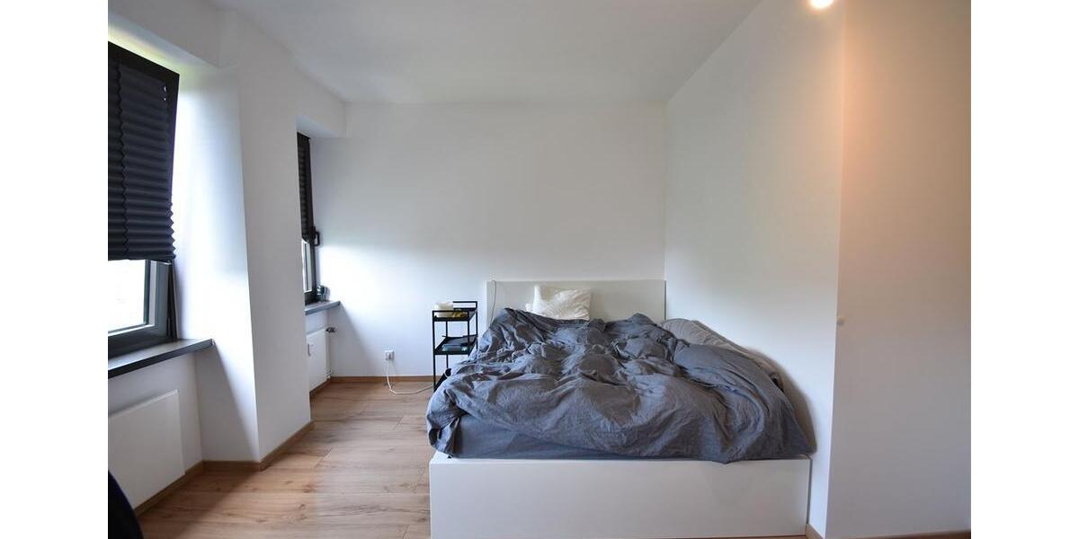 Etagenwohnung Düsseldorf Stadtbezirk 2 - 3 Zimmer, 106 m&sup2;, 1.650&euro; | Angebot:23457325
