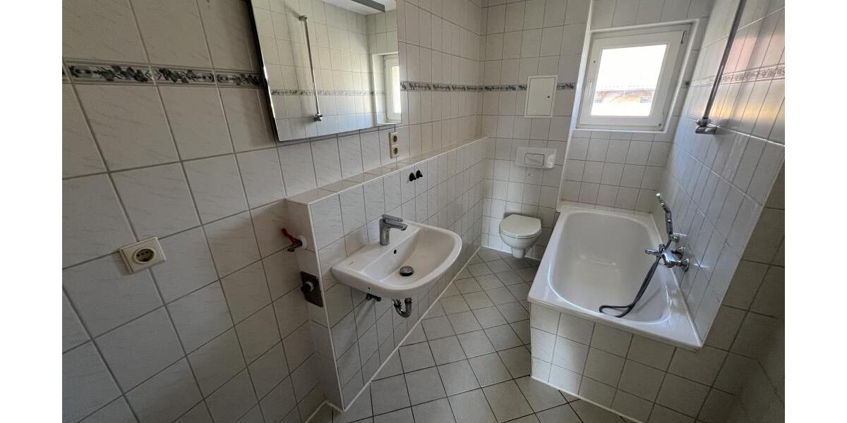Wintergarten und Balkon! Schöne 3-Raum Wohnung in Gera Debschwitz - Etagenwohnung Gera Debschwitz | Angebot:26744942