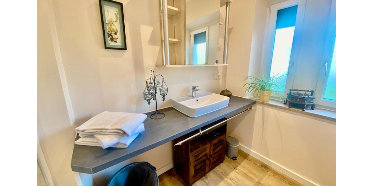 Erdgeschoßwohnung Ering - 5 Zimmer, 70 m&sup2;, 1.650&euro; | Angebot:24493850