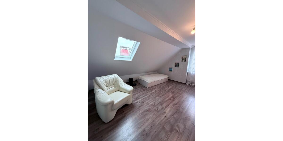 Dachgeschoßwohnung Bebra - 3 Zimmer, 70 m&sup2;, 550&euro; | Angebot:25993289