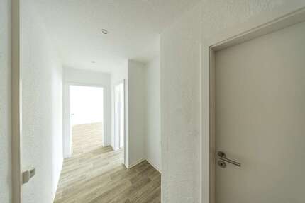 Wohnung Löderburg Löderburg - 4 Zimmer, 100 m&sup2;, 619&euro; | Angebot:24735000