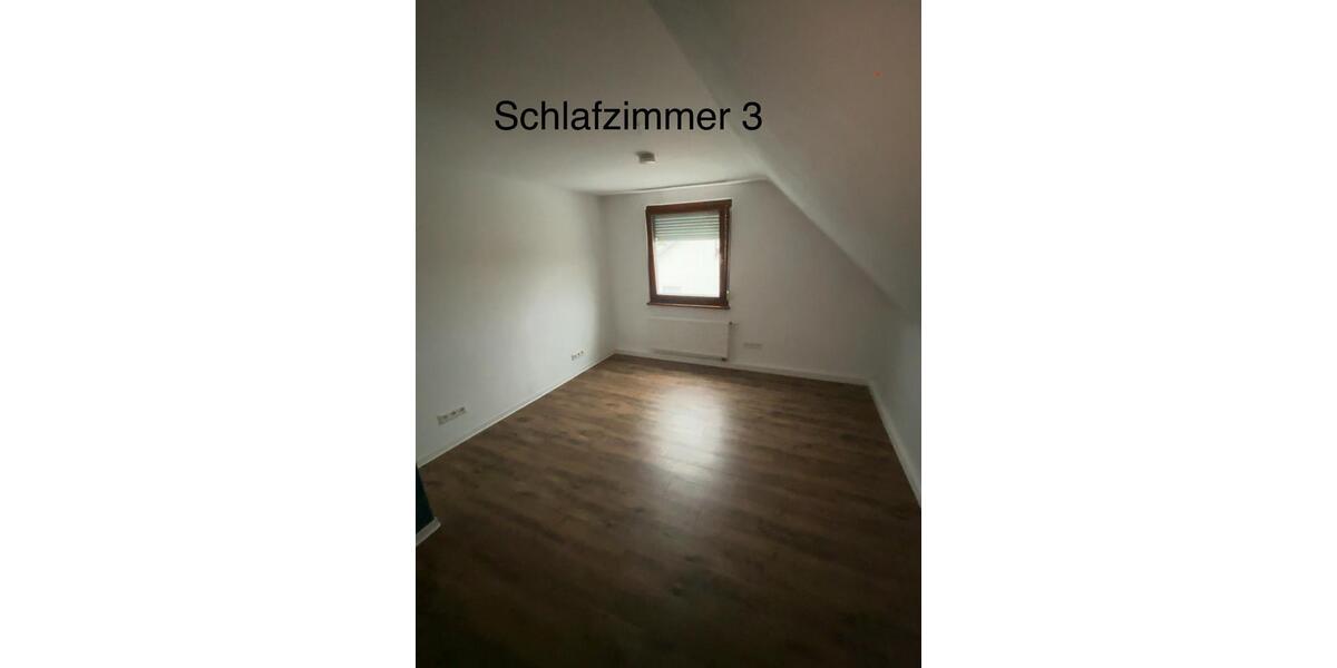 4 Zimmer Dachgeschosswohnung in Bissingen an der Teck 4 zimmer