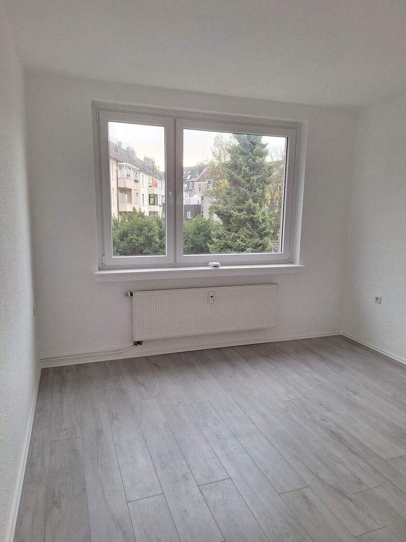 renovierte citynahe Wohnung - WG geeignet 5 zimmer