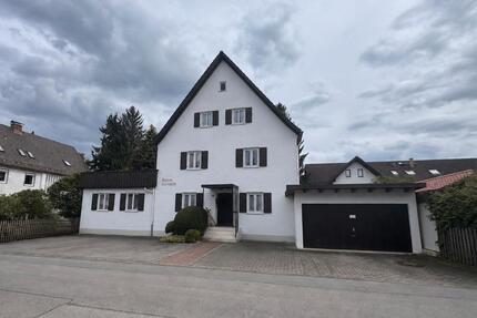 Haus Bad Wörishofen - 14 Zimmer, 240 m&sup2;, 2.700&euro; | Angebot:26579613