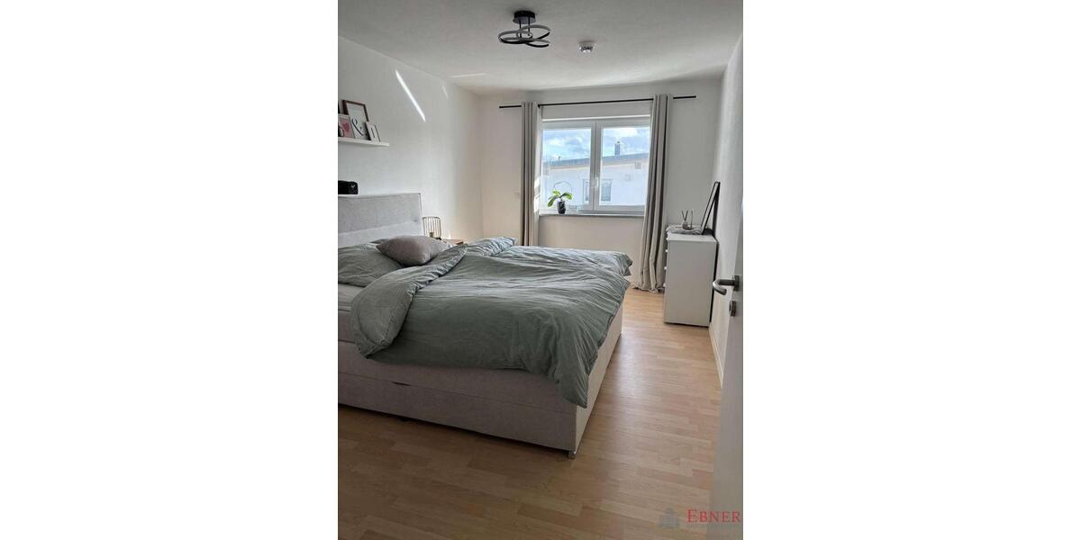 Etagenwohnung Plattling - 3 Zimmer, 82 m&sup2;, 688&euro; | Angebot:25920384
