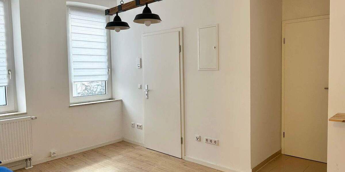 Etagenwohnung Fürth Innenstadt - 2 Zimmer, 28 m&sup2;, 325&euro; | Angebot:26555144