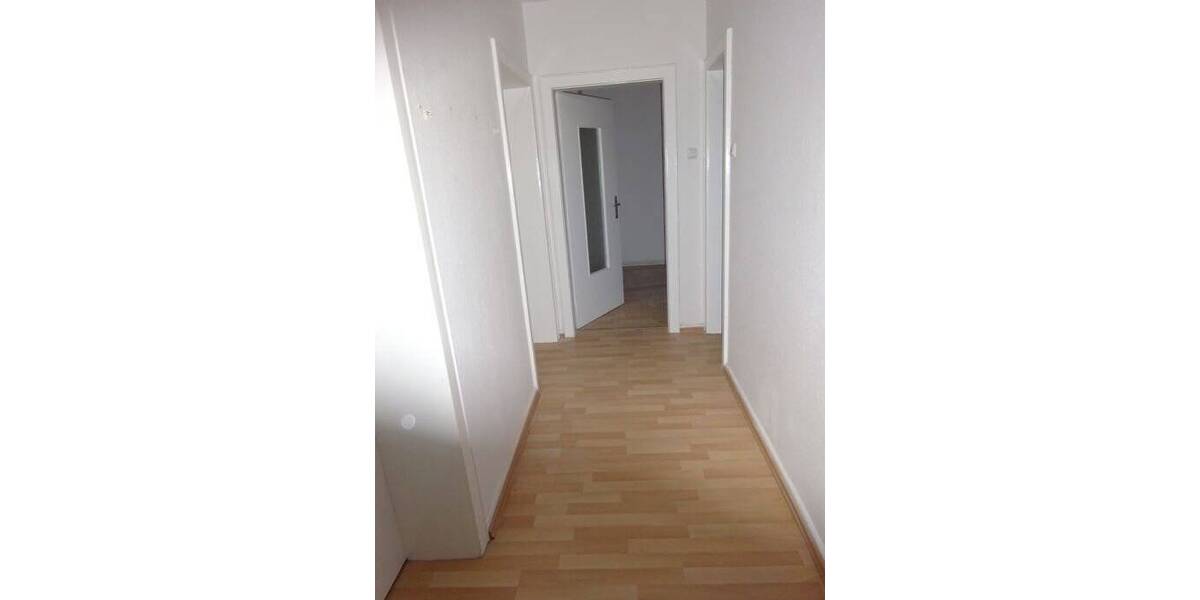 Etagenwohnung Hildesheim Ost - 3 Zimmer, 70 m&sup2;, 590&euro; | Angebot:25040937