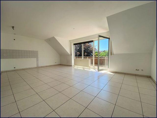 Maisonettenwohnung Wackersdorf - 4 Zimmer, 103 m&sup2;, 990&euro; | Angebot:26614952