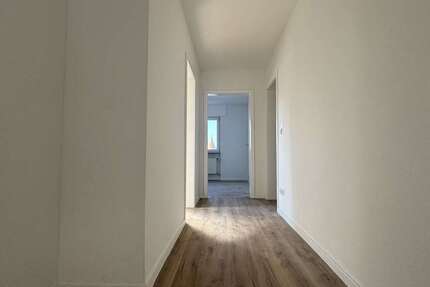 Wohnung Freiberg am Neckar - 3 Zimmer, 81 m&sup2;, 1.250&euro; | Angebot:27303011