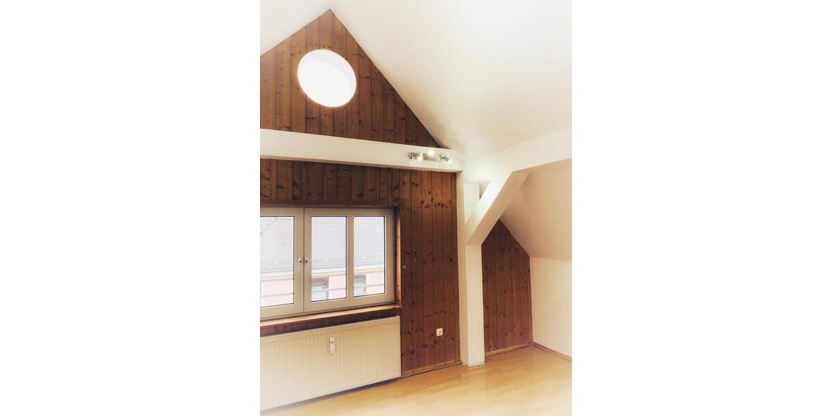 Dachgeschoßwohnung Augsburg Oberhausen - 2 Zimmer, 60 m&sup2;, 710&euro; | Angebot:26363013