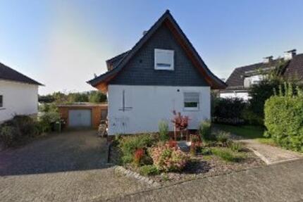 Haus Bad Emstal - 7 Zimmer, 150 m&sup2;, 1.200&euro; | Angebot:25104371