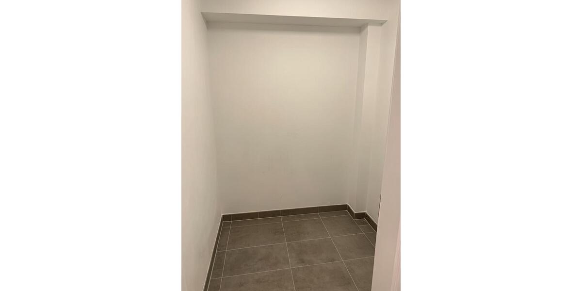 Etagenwohnung Kelheim - 3 Zimmer, 81 m&sup2;, 1.150&euro; | Angebot:24962142