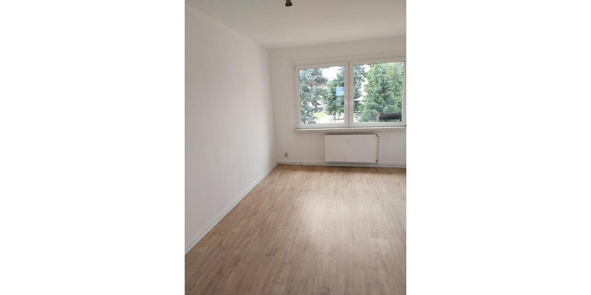 Etagenwohnung Ostrau - 4 Zimmer, 81 m&sup2;, 487&euro; | Angebot:23297204