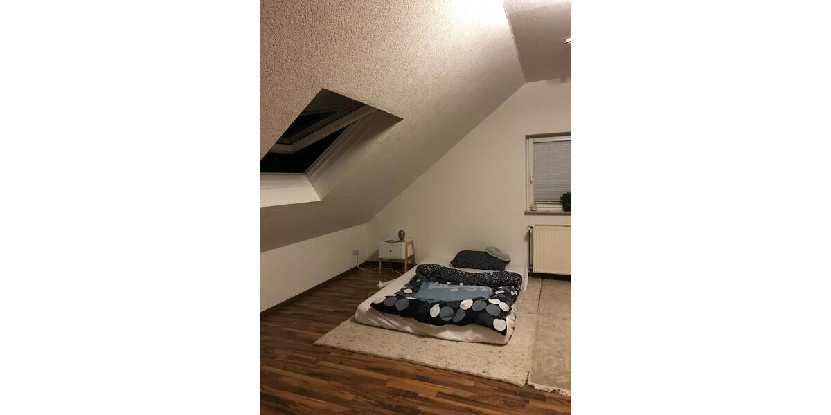 Dachgeschoßwohnung Bergneustadt - 1 Zimmer, 40 m&sup2;, 325&euro; | Angebot:26470928