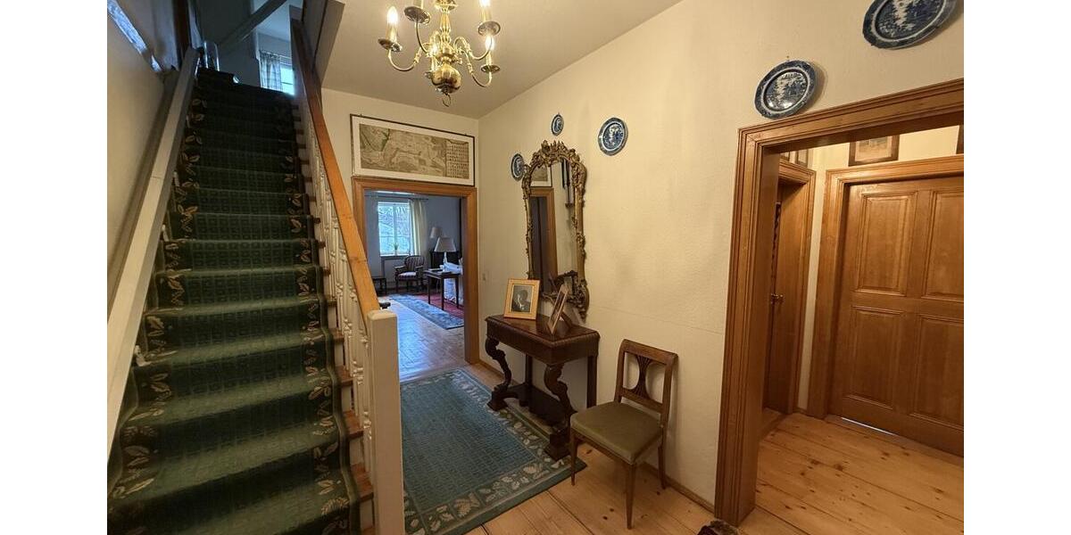 Einfamilienhaus Sinsheim - 9 Zimmer, 390 m&sup2;, 3.500&euro; | Angebot:25804568