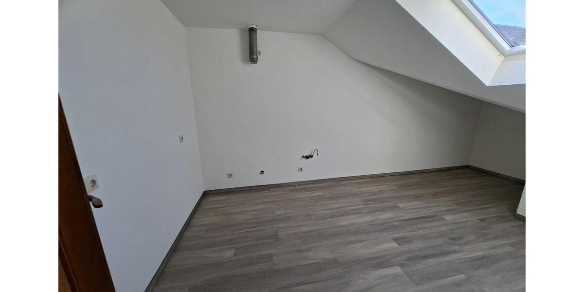Dachgeschoßwohnung Korbach - 2 Zimmer, 56 m&sup2;, 505&euro; | Angebot:25960982