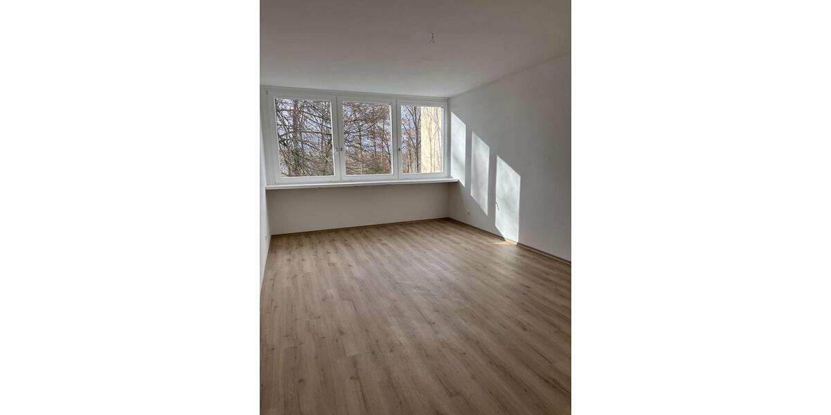 Etagenwohnung Karlsruhe Wettersbach - 3 Zimmer, 92 m&sup2;, 1.050&euro; | Angebot:25145373