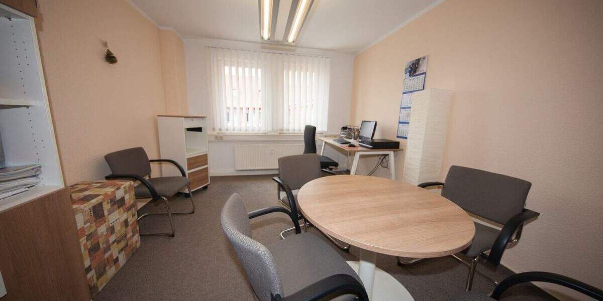 Gewerbeobjekt Hildburghausen - 6 Zimmer, 140 m&sup2;, 900&euro; | Angebot:25746303